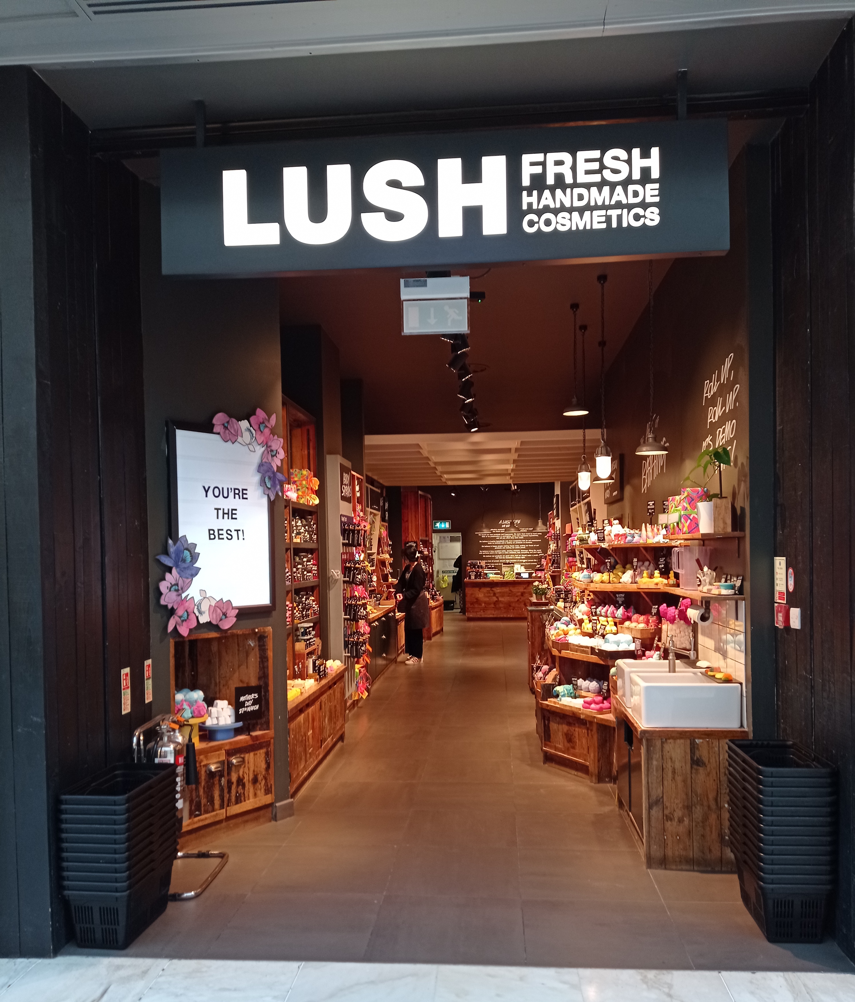 UK cosmetics brand Lush expands into Vietnam - Inside Retail Asia